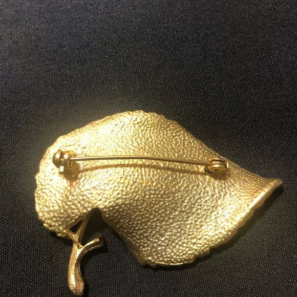 Vintage Pin Brooch - Picture 3 of 3